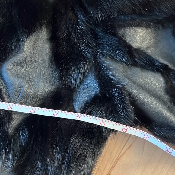 Black Leather Jacket with Black Patchwork Fur Mink Trim Size S Pristine Cond… - Picture 9 of 11